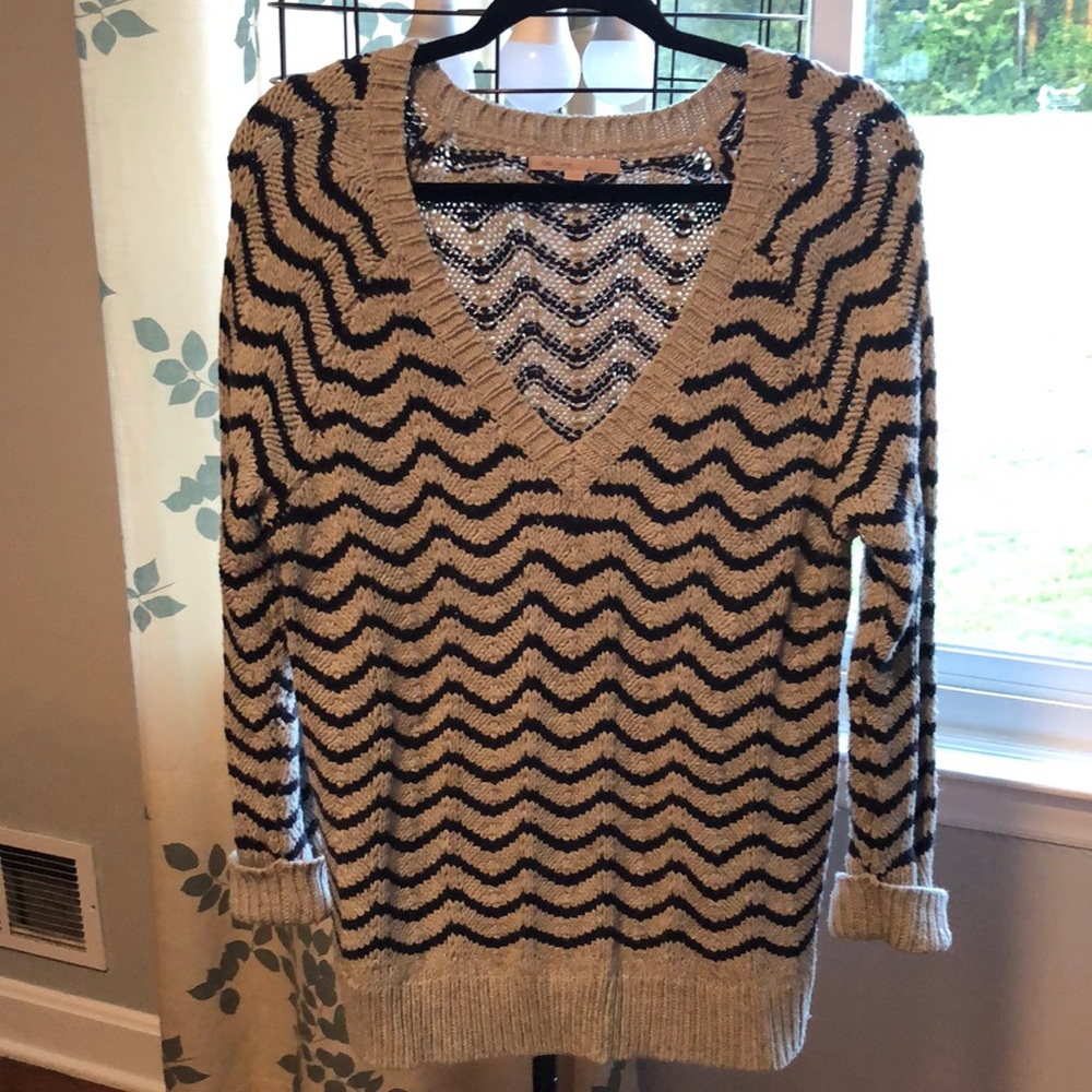 Size large gray and royal blue